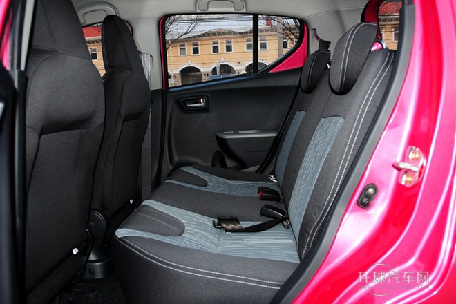 2013款 1.0L 自動豪華型