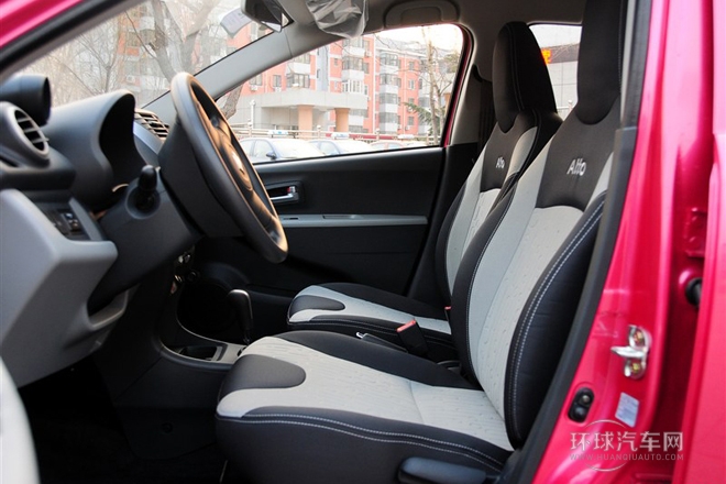 2013款 1.0L 自動豪華型