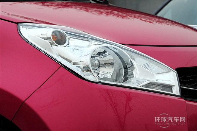 2013款 1.0L 自動豪華型