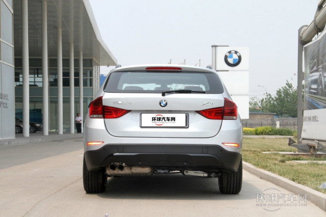 2013款 sDrive20i 運(yùn)動(dòng)設(shè)計(jì)套裝