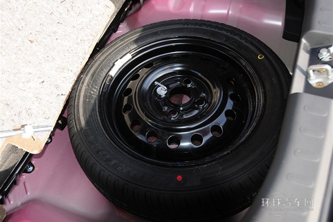 2013款 1.0L 手動豪華型