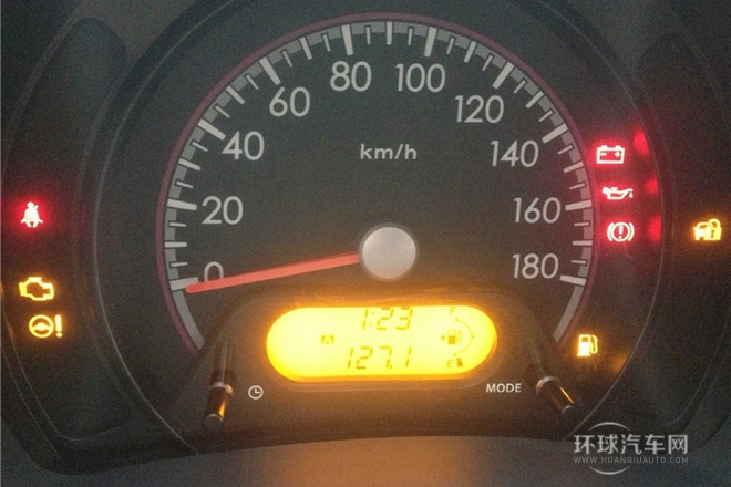 2013款 1.0L 手動豪華型