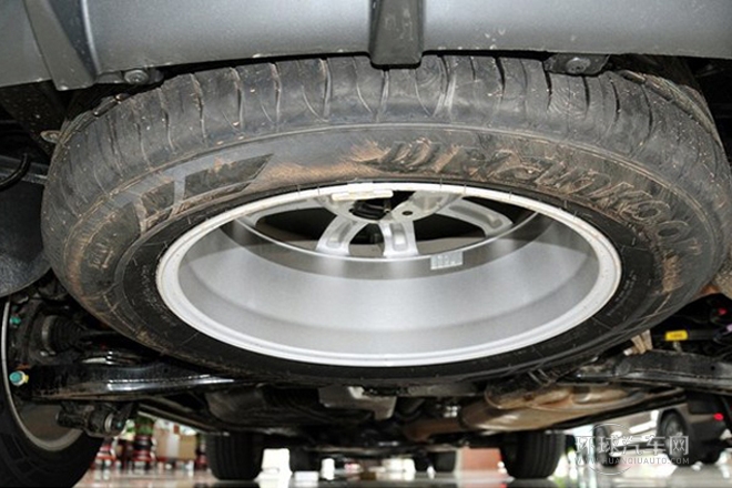 2013款 2.2T 四驅(qū)旗艦版 7座