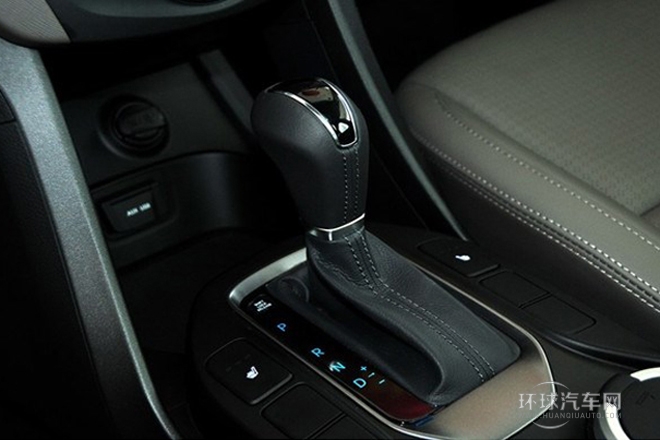 2013款 2.2T 四驅旗艦版 7座