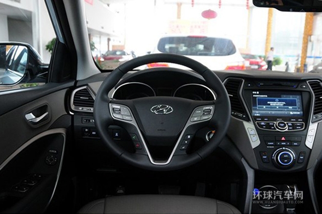 2013款 2.2T 四驅旗艦版 7座