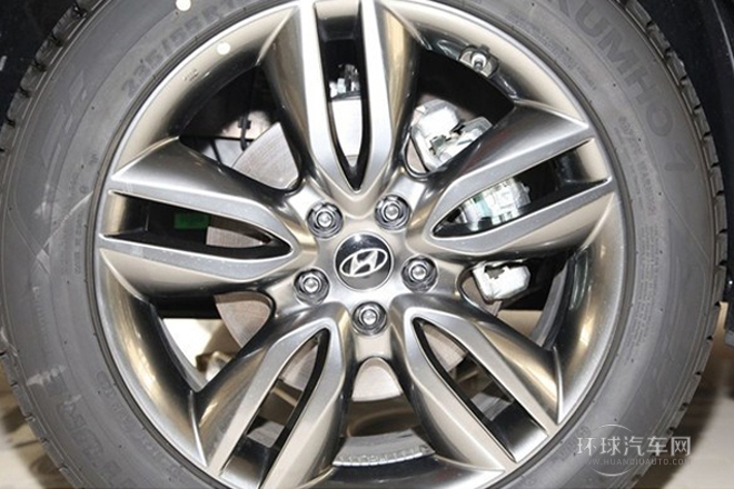 2013款 2.2T 四驅尊享版 7座