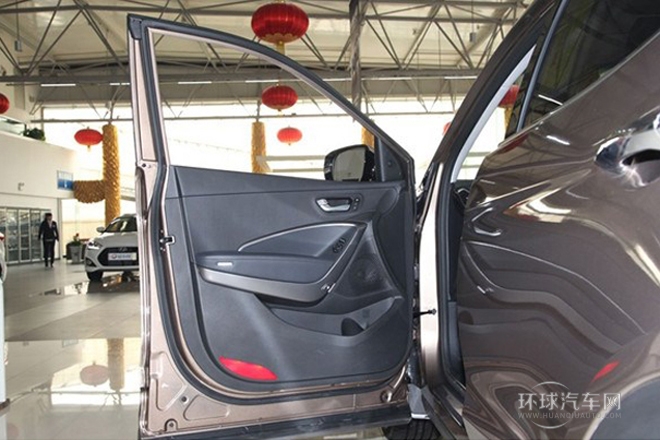 2013款 2.2T 四驅尊享版 7座