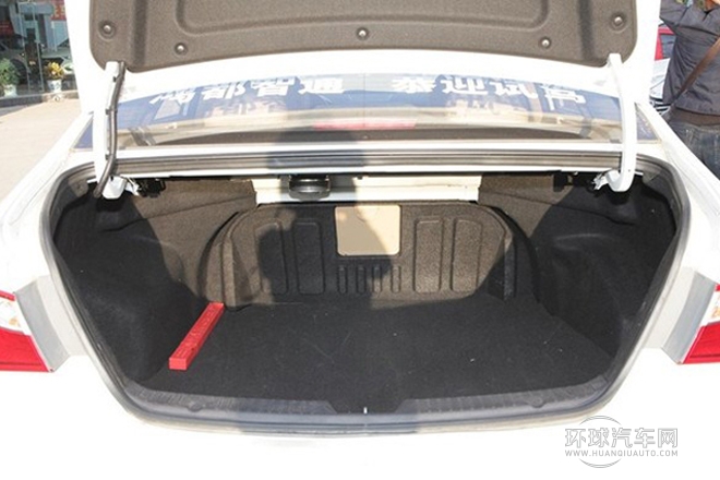 2013款 2.0L 自動頂級版