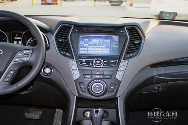 2013款 2.2T 四驅豪華版 7座