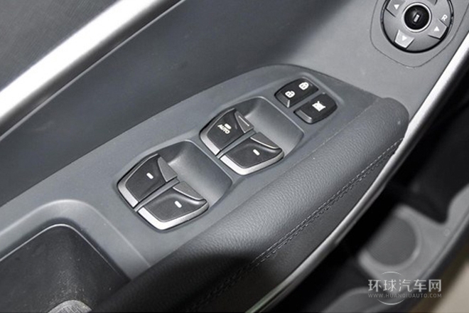 2013款 2.2T 四驅舒適導航版 7座