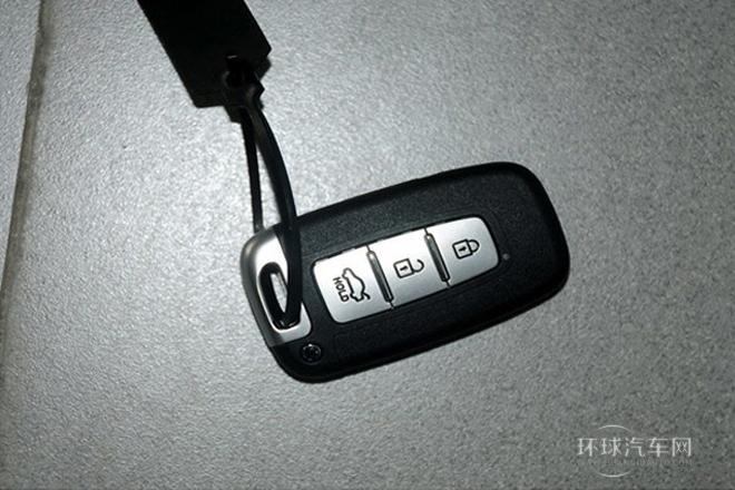 2013款 2.4L 自動(dòng)領(lǐng)先版 國(guó)IV