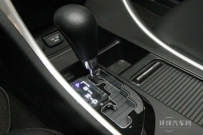 2013款 2.4L 自動(dòng)領(lǐng)先版 國(guó)IV