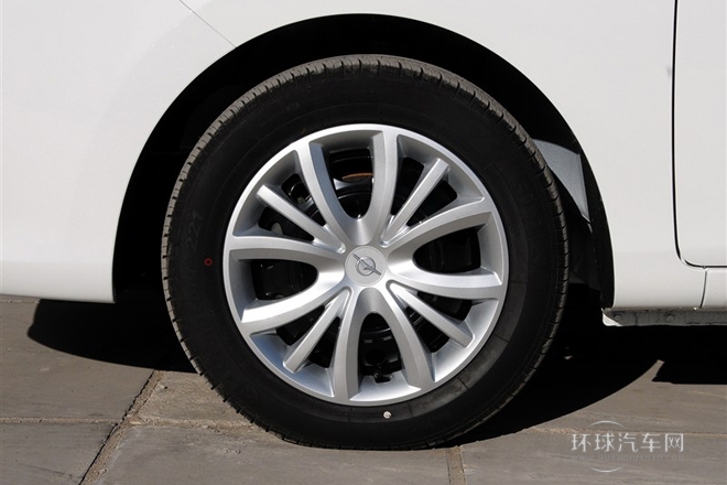 2014款 1.5L 手動標準型