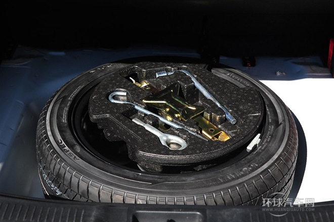 2014款 1.6L CVT四驅尊貴型