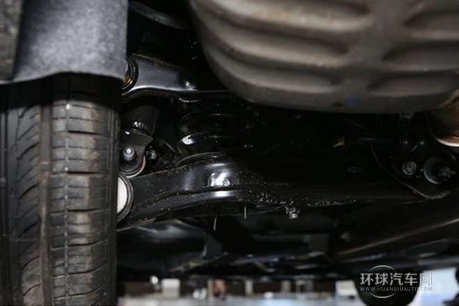 2013款 2.4L 自動(dòng)豪華版 國(guó)IV