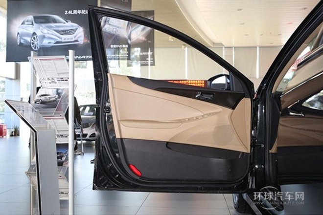 2013款 2.4L 自動豪華版 國IV