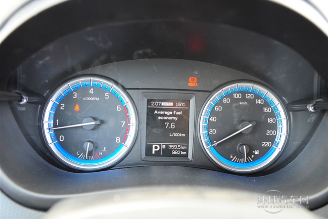 2014款 1.6L CVT四驅尊貴型