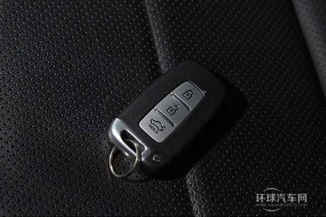 2013款 2.4L 自動尊貴版 國IV