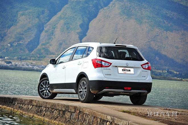 2014款 1.6L CVT四驅(qū)尊貴型