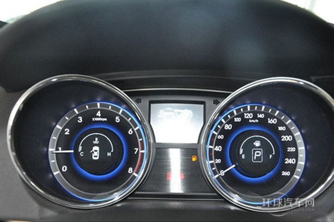 2013款 2.4L 自動尊貴版 國IV