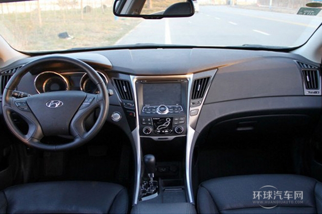 2013款 2.4L 自動(dòng)頂級(jí)版 國IV