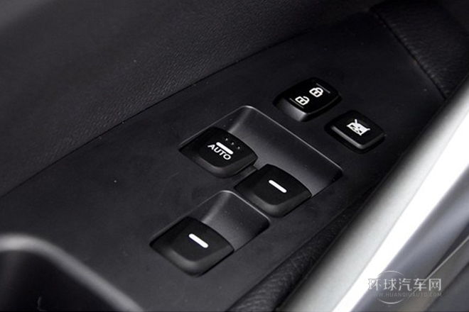 2011款 1.6L 自動旗艦版