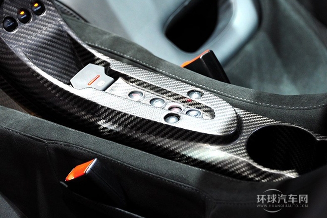 2014款 3.8T 標準型