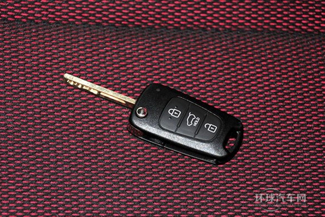 2011款 1.6L 自動尊享版