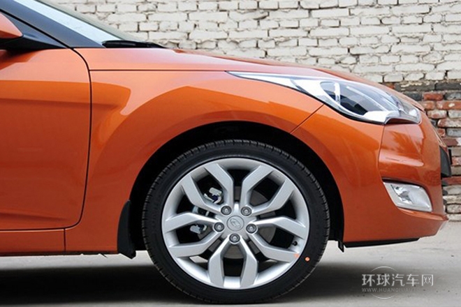 2011款 1.6L 自動尊享版