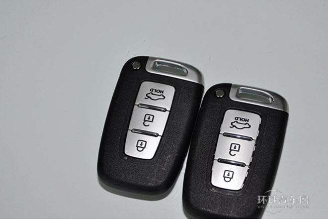 2013款 2.4L 自動豪華版 國V