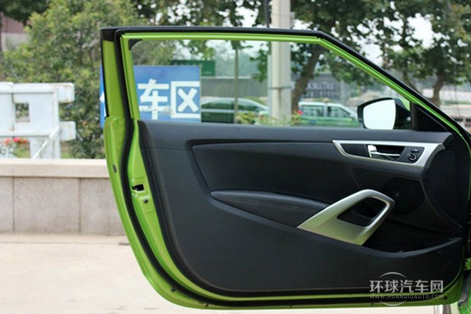 2011款 1.6L 手動舒適版