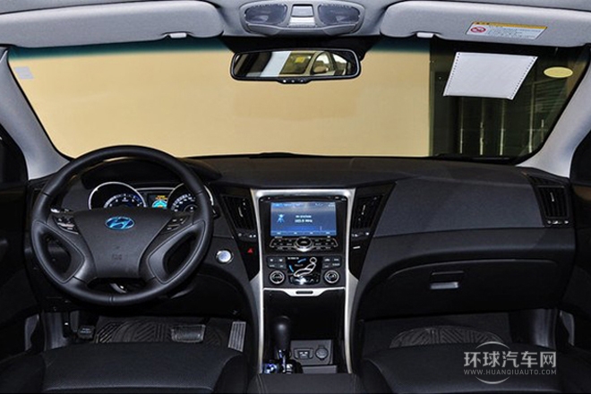 2013款 2.4L 自動尊貴版 國V