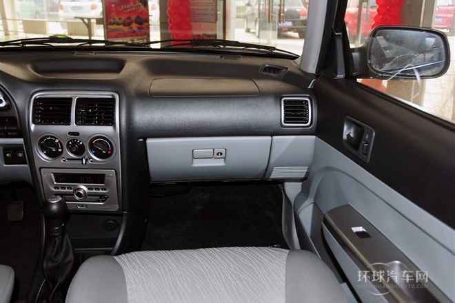 2012款 1.3L 標(biāo)準(zhǔn)型