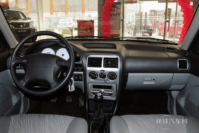 2012款 1.3L 標(biāo)準(zhǔn)型