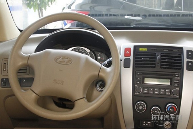 2013款 2.0L 手動兩驅(qū)舒適型