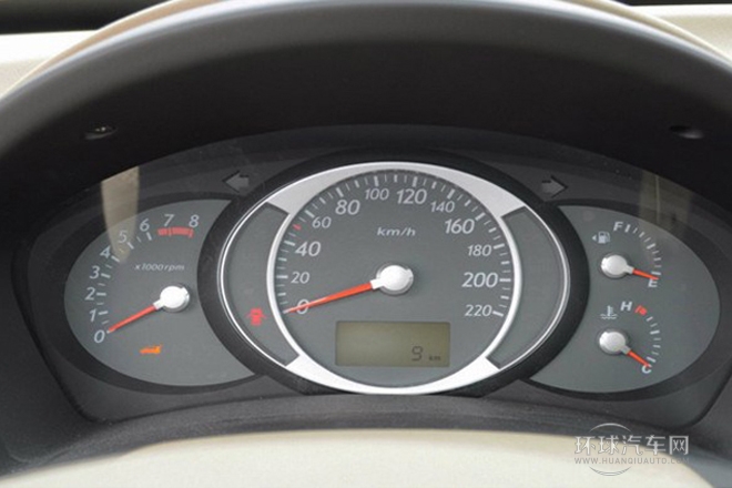 2013款 2.0L 手動兩驅時尚型