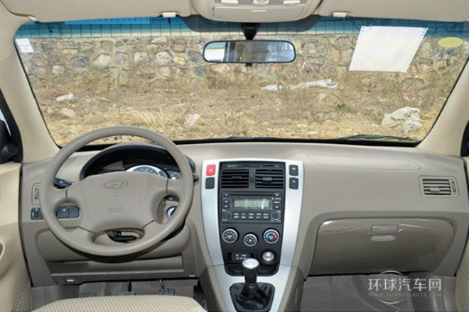 2013款 2.0L 手動兩驅時尚型