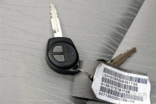 2012款 1.3L 舒適型