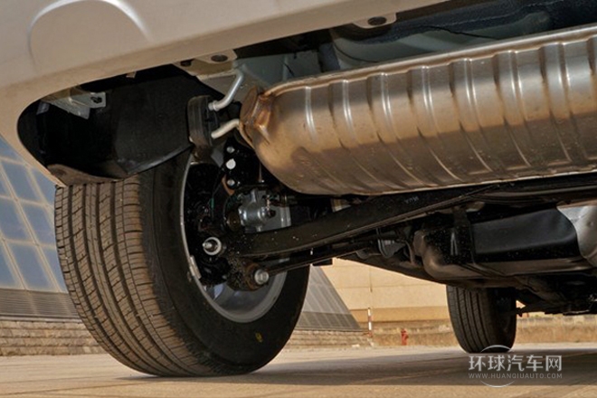 2013款 2.0L 自動兩驅舒適型