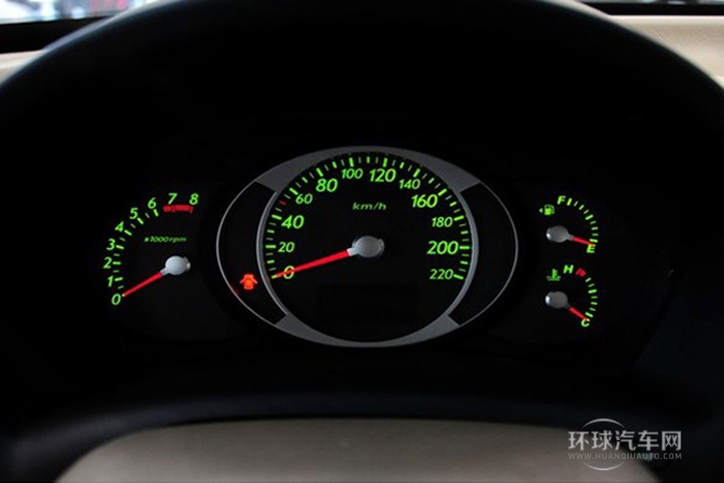 2013款 2.0L 自動兩驅舒適型