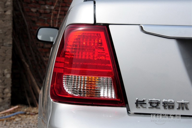 2012款 1.3L 舒適型