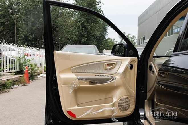 2013款 2.0L 手動四驅豪華型