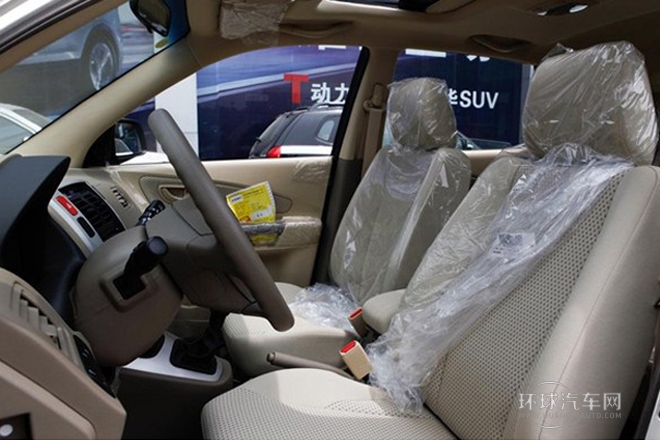 2013款 2.0L 手動四驅(qū)豪華型