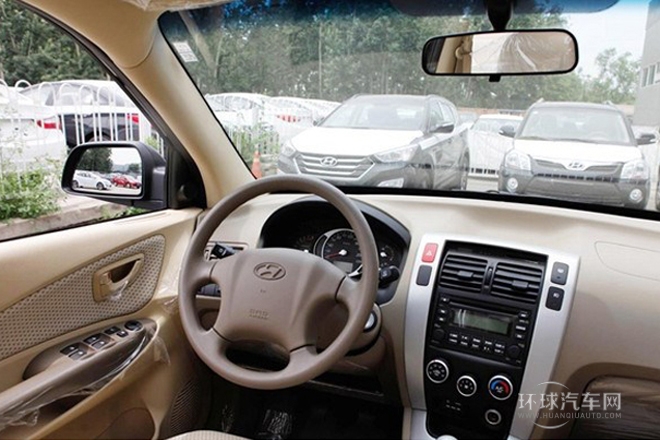 2013款 2.0L 手動四驅豪華型