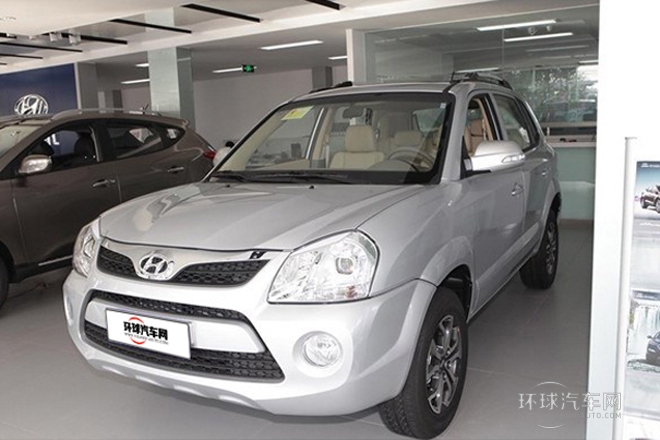 2013款 2.0L 手動四驅尊貴型