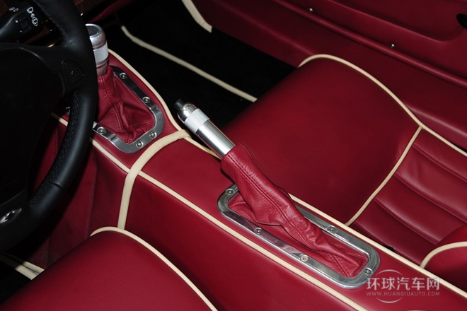 2013款 4.8L 標(biāo)準(zhǔn)型