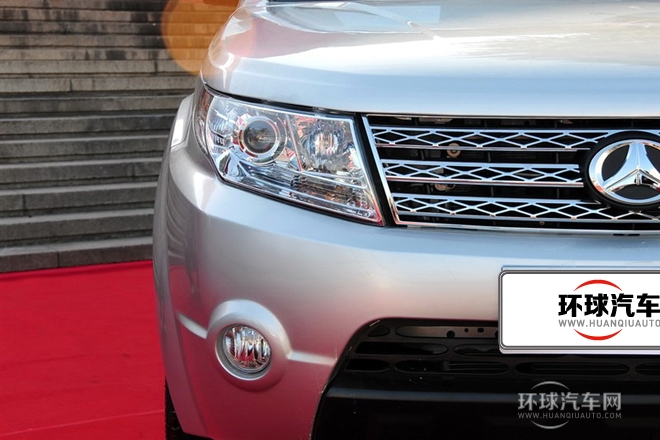 2011款 2.4L 兩驅(qū)運(yùn)動(dòng)豪華版