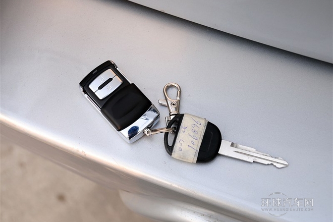 2011款 2.4L 兩驅運動舒適版