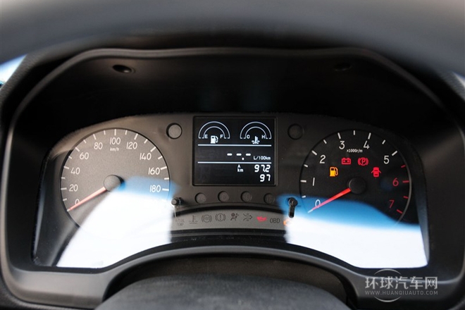 2011款 2.4L 兩驅(qū)運(yùn)動(dòng)舒適版