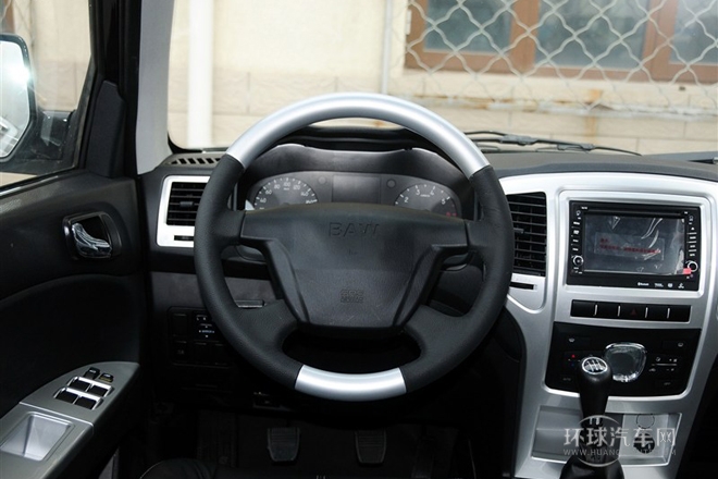 2011款 2.0L 兩驅(qū)都市豪華版